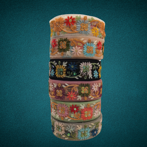 Garniture en dentelle brodée florale complexe pour vêtements de mariée accessoires de mode élégant détaillant mariage bricolage utiliser la décoration de vêtements - Product Image 1