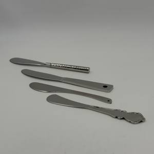 Juego de 4 Utensilios de Acero Inoxidable para Queso y Cuchillos para Mantequilla, para Rebanar Queso y Mantequilla, para Uso en el Hogar, Restaurantes y Regalos de Boda - Product Image 4