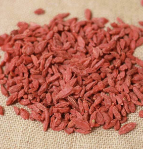 Bayas de goji secas de Vietnam elaboradas con materia prima de fruta seca de calidad, aptas para diversos usos culinarios, incluido el elaboración de bebidas. - Product Image 5