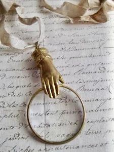 แว่นขยายทองเหลืองพร้อมที่จับของขวัญที่สมบูรณ์แบบสำหรับนักวิชาการและผู้ที่ชื่นชอบของโบราณ - Product Image 3