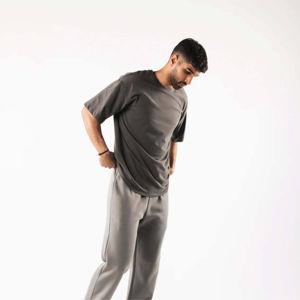 Camiseta recortada de gran tamaño para hombre, con tela gruesa de algodón hecha a mano, perfecta para un estilo callejero minimalista, transpirable y personalizado - Product Image 2