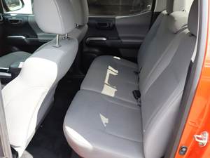 Camioneta Toyota Tacoma SR5 2018 Usada en Buen Estado - Product Image 6