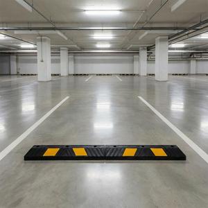 Paquete de 10 Topes para Vehículos Grandes de 183x15x10 cm para un Estacionamiento Seguro - Product Image 3