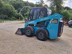 ราคาขายส่งรถตักล้อยาง Sunward SWL2830 มือสองสภาพดี พร้อมเครื่องยนต์ Kubota รับประกัน 4 ปี และประสิทธิภาพการทำงานสูง - Product Image 2