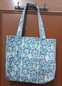Sac fourre-tout bohème en coton 100% indien, matelassé à la main, motif géométrique, réversible, sac à bandoulière, sac de voyage - Product Image 5