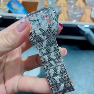 Montre de luxe à affichage analogique de haute qualité, sertie de diamants Moissanite, cadran carré de 20 mm en acier inoxydable, mouvement Miyota, fabriquée en usine - Product Image 3