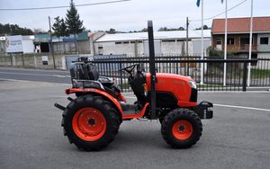 Tracteur Kubota neuf et d'occasion 25cv 30cv 35cv 40cv avec chargeur frontal et pelle arrière - Product Image 5
