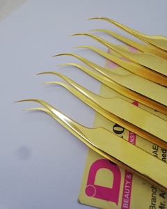 Pinzas de Punta curva chapadas en oro de último diseño 2025, pinzas de pestañas personalizadas de acero inoxidable con etiqueta personalizada en Pakistán - Product Image 5