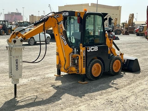 ซื้อมินิโหลดเดอร์ JCB 1CX คุณภาพสูง พร้อมบุ้งกี๋ 4-in-1 |   รถแบคโฮแบบสกิดสเตียร์ |   รถตักอเนกประสงค์ขนาดกะทัดรัดสำหรับฟาร์มและสวน - Product Image 3