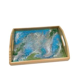 Plateau de service artisanal en métal incrusté de résine classique moderne avec poignées en métal pour un usage domestique ou hôtelier Couleur et design personnalisables - Product Image 5