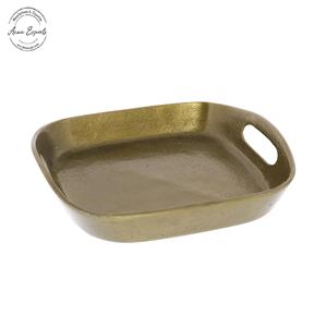 ถาดเสิร์ฟโลหะทำมือพร้อมหูจับด้านข้างสำหรับการจัดวางบนโต๊ะอย่างมีสไตล์และการตกแต่งบ้านและห้องครัวอย่างหรูหรา - Product Image 2