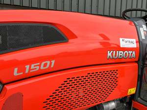 Tracteur agricole compact L1501 de 50 CV à transmission intégrale à engrenages, à vendre - Product Image 3