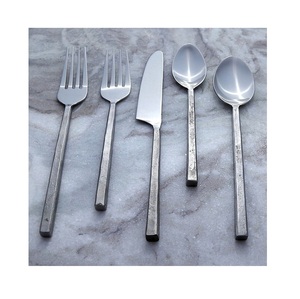 Ensemble de couverts en métal en acier inoxydable de conception Unique faite à la main, vente en gros, nouvel ensemble de couverts en métal de conception fournisseur indien - Product Image 1