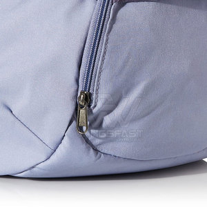 Nouvelle arrivée Sac de sport léger et personnalisé en polyester imperméable pour une utilisation en extérieur exclusif pour les amateurs de sport - Product Image 5