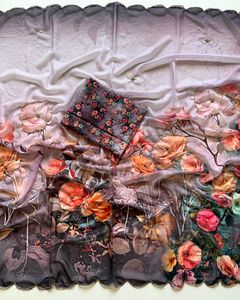 ผ้าส่าหรีอินเดียแบบหนา น้ำหนักเบา ดีไซน์เนอร์ออกแบบ พร้อมขอบผ้าฉลุลาย สำหรับผู้หญิง ผลิตในอินเดีย มีสินค้าในสต็อก - Product Image 1