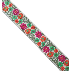 Ruban en dentelle jacquard personnalisé de 9 mètres avec logo imprimé pour la décoration – Vente en gros - Product Image 3