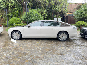 2025 nuova <span class=keywords><strong>berlina</strong></span> ibrida elettrica pura di lusso Maextro S800 da 1200km da 4 a 5 posti a doppio motore 4WD Hua Wei Maextro S800 EV Car - Product Image 4