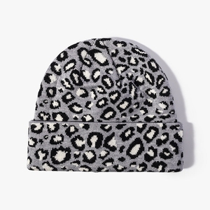 Bonnets en laine acrylique à motifs léopard personnalisés, bonnets chauds pour femmes pour l'automne et l'hiver, vente en gros d'usine au Vietnam - Product Image 6
