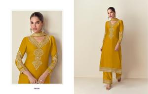 Elegante Conjunto de Kurti de Moda para Bodas Indias y Pakistaníes, con Bordado de Seda Chinon Pesada, Lentejuelas y Relieve, Última Colección, Semi-Listo para Coser - Product Image 5