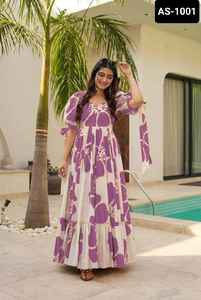 Dernières femmes portent des robes fantaisie en rayonne Fancy Kurtis et Anarkali Western Wear avec impression numérique et grande taille disponible pour les femmes - Product Image 6