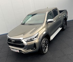 2023 pour Toyota Hilux utilisé GCC AWD R20 pneus sièges en cuir léger ACC régulateur de vitesse système de direction hydraulique (gauche) automatique - Product Image 3