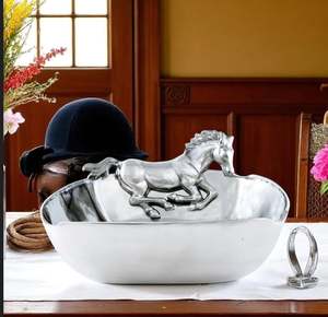 Tazones de Aperitivos Vintage de Aluminio Ecológicos en Forma de Herradura, Tema Ecuestre para Amantes de los Caballos y Decoración de Casas de Campo - Product Image 4