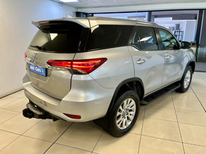 Auto Usado de Calidad a Precio Accesible, Toyota Fortuner 2021 2.8 GD-6, Carrocería Elevada, Automático, Volante a la Derecha - Product Image 5