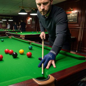 Guantes de Snooker Ligeros de Poliéster/Lycra Wilson Industry, con Tres Dedos y Correa de Muñeca Ajustable para Jugadores de Billar (Hombres) - Product Image 4