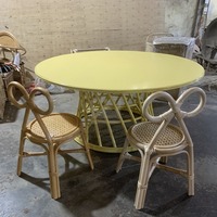 Chaise de table en rotin pour meubles d'enfants jouet tendance chaude Style OEM Caractéristique de conception Matériau écologique 100% naturel