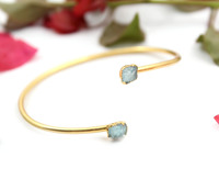 Bracelet manchette minimaliste en or rugueux aigue-marine plaqué or pour femme