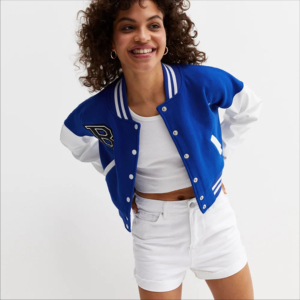 Venta al por mayor Mujeres Recortada Acolchada Varsity Chaquetas Tejido Logo Invierno Poliéster Manga Larga Tallas grandes - Product Image 3