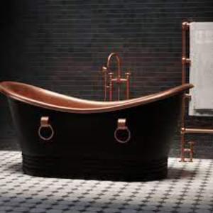 Bañeras de cobre antiguas hechas a mano con un impresionante acabado de pátina perfecto para sofisticados estilos de baño vintage - Product Image 3