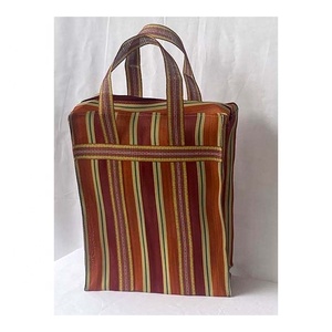 Bolsas de compras recicladas a rayas de nailon ecológicas personalizadas, parte superior con cremallera y logotipo impreso personalizado - Product Image 2