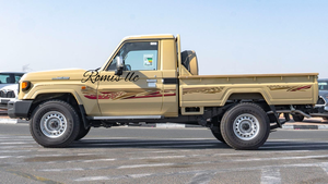 รถมือสอง Toyota Land Cruiser 79 Pickup 5 ประตู 5 ที่นั่ง SUV เครื่องยนต์ดีเซล 8 สูบ 2.8 ลิตร เกียร์ธรรมดา พวงมาลัยซ้าย เบาะผ้าสีเข้ม ปี 2024 จากเจ้าของคนแรก - Product Image 3