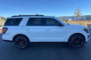 Ford Expedition Limited 4x4 2023, Impecable, con Volante a la Derecha/Izquierda, Inspeccionado, Motor Turbo V6, Tracción en las 4 Ruedas, Interior de 7 Asientos, Listo para Entrega - Product Image 2