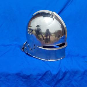 Casque de Sallet allemand personnalisé fait à la main meilleur cadeau en acier doux solide meilleur en utilisation OEM support bricolage qualité - Product Image 3