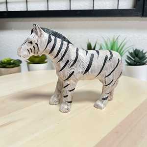 YEEYAYA legno intagliato a mano Zebra statua di bambù e artigianato in legno per la decorazione di casa animali selvatici Zoo figurine per la decorazione della camera - Product Image 4