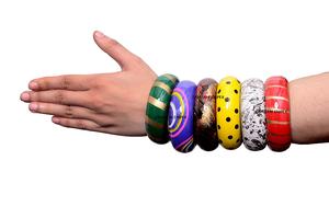 มือทาสีหลากสีกำไลไม้เครื่องประดับแฟชั่นสไตล์ชาติพันธุ์สำหรับผู้หญิงเครื่องประดับสไตล์โบโฮและชุดแบบดั้งเดิม - Product Image 2