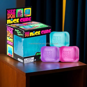 Juguete Antiestrés de Cubo de Hielo 3D, Juguete de Compresión de Rebote Lento, Cubo de Descompresión para Niños y Adultos - Product Image 1