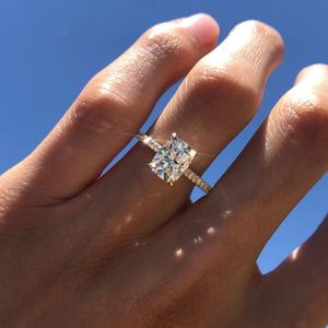 Cushion Cut Lab Grown 2,2 CTW Anillo de compromiso con Halo oculto Anillo de bodas vintage de oro amarillo de 14 quilates para fiestas - Product Image 6