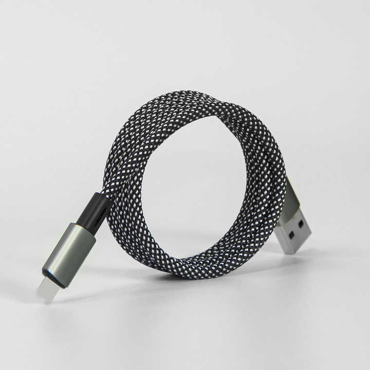 Magtame USB 4 Kabel 0.7m – 240W Schnellladen, 8K Video & 20Gbps Daten