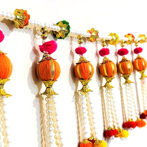 Adorno colgante tradicional hecho a mano pompón perla borla Toran festivo Diwali puerta decoración boda india tela hogar - Product Image 1