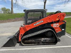 Kubota SVL95-2 chargeuse compacte à chenilles pour la construction, le bâtiment et l'agriculture Chargeur produit pour diverses tâches - Product Image 6
