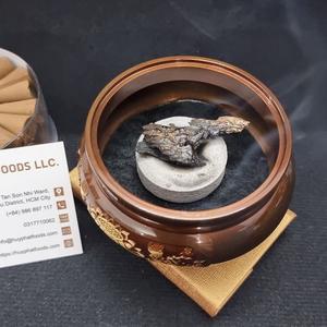 Découvrez le luxe de la nature avec 100% chips de bois d'agar pur naturel - Product Image 1