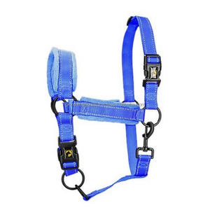 Équipement pour chevaux Produits de courses de chevaux équestres licol en nylon bleu de qualité supérieure avec rembourrage en fourrure polaire de vison douce toutes tailles - Product Image 1