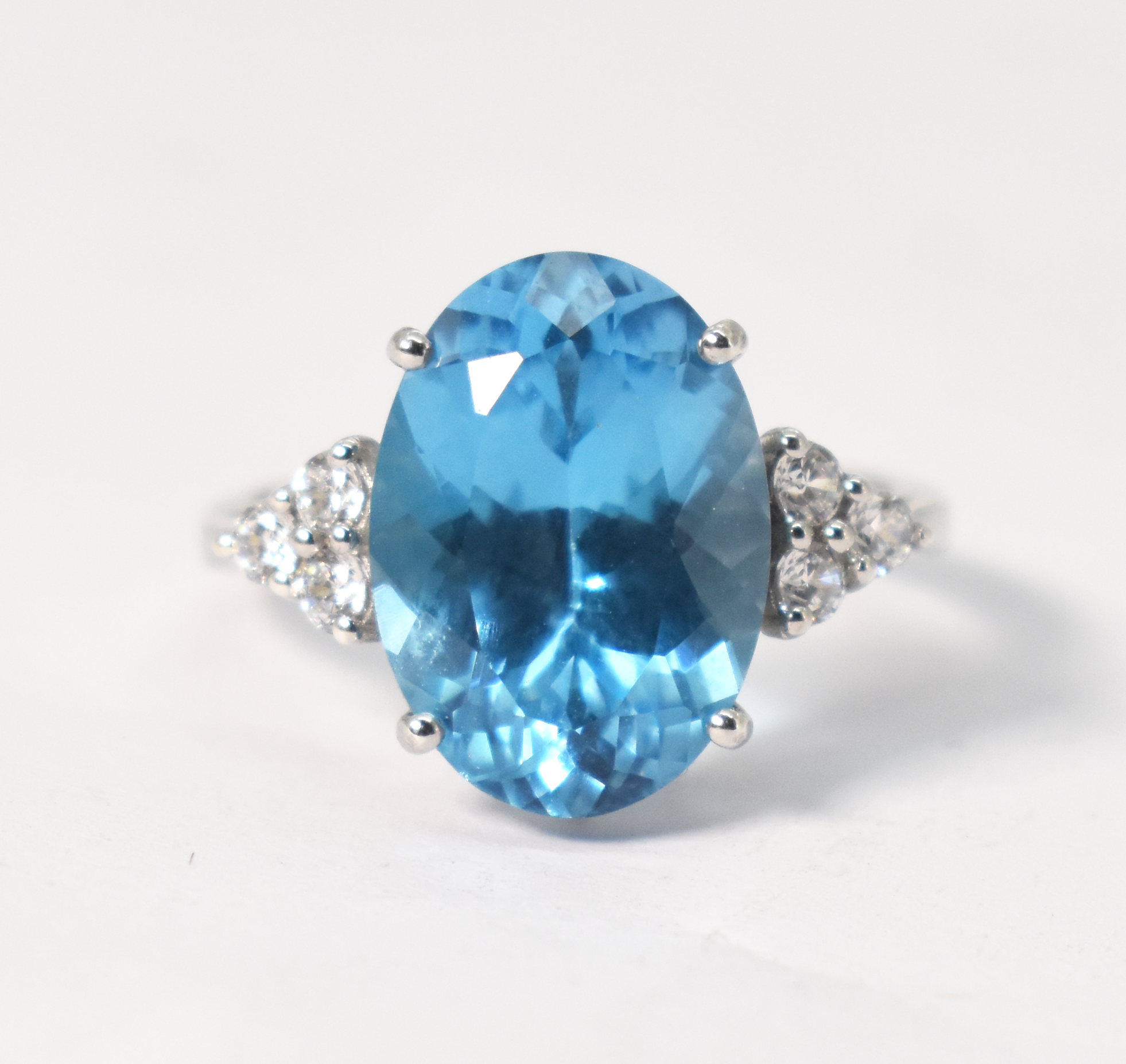 Azul