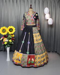Les plus tendances Flair lourd Lehenga Choli vêtements indiens et pakistanais - Product Image 5