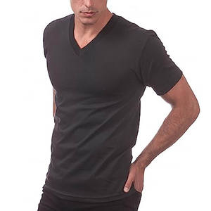 เสื้อยืดแขนสั้นคอวีทันสมัยพอดีตัว - Product Image 1