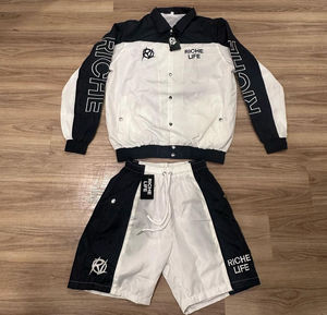 เซ็ตเสื้อแจ็คเก็ตกันลมและกางเกงขาสั้นสำหรับผู้ชายชุดวอร์มแบบกำหนดเอง - Product Image 1