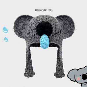 Bonnet tricoté jacquard 100 % coton pour femme, style parent-enfant, motif koala mignon endormi, chaud et protecteur pour les oreilles, automne-hiver - Product Image 1
